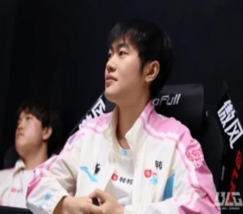 哈尔滨,日举行亚冬,会火炬传递,万博足球,足球赛事平台,足球比赛信息,足球赛程资讯,足球赛事动态