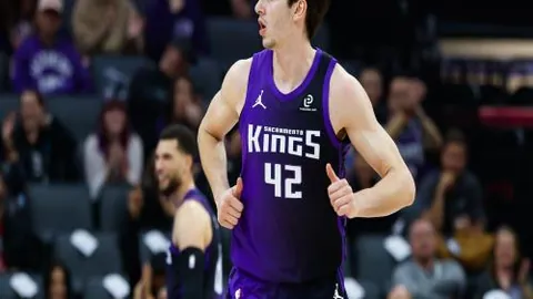 克莱因丁斯特回顾乌龙危机：本可静观其变，幸鲍曼力保转危为安，真诚道歉后重新出发