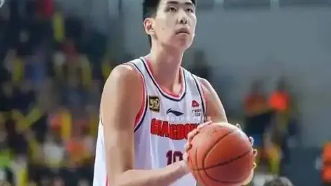 2026最新利物浦安菲尔德博物馆盛大开幕，拉什生涯展不容错过
